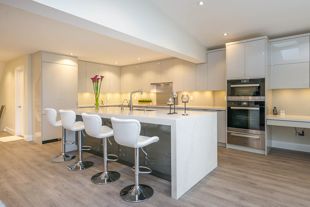 Seeking Out the Best Custom Cabinet Maker in Scarborough cabinet 04